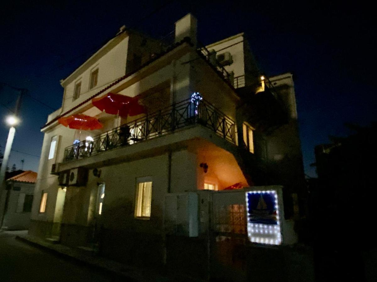 Gallery Apartments Lixouri Esterno foto