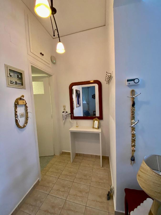 Gallery Apartments Lixouri Esterno foto