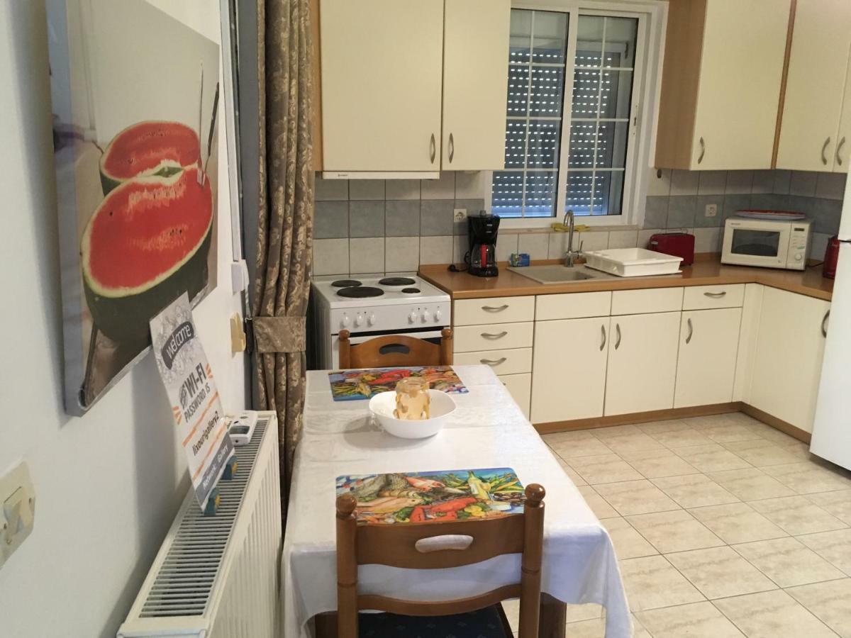 Gallery Apartments Lixouri Esterno foto
